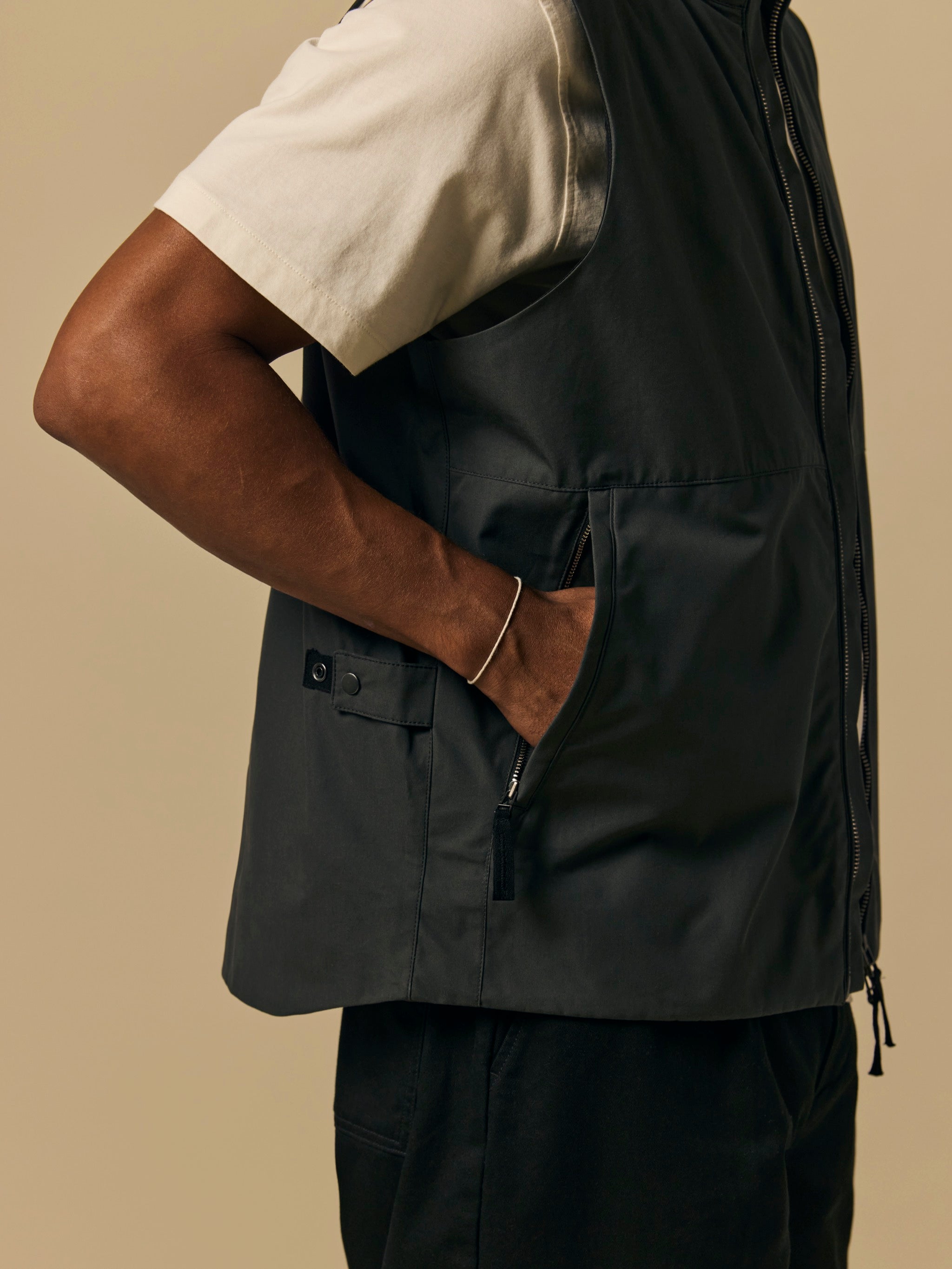 Organic Ventile Vest in Charcoal [color:Charcoal]