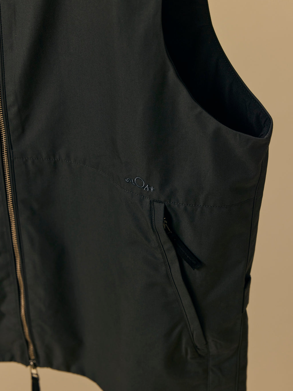 Organic Ventile Vest in Charcoal [color:Charcoal]